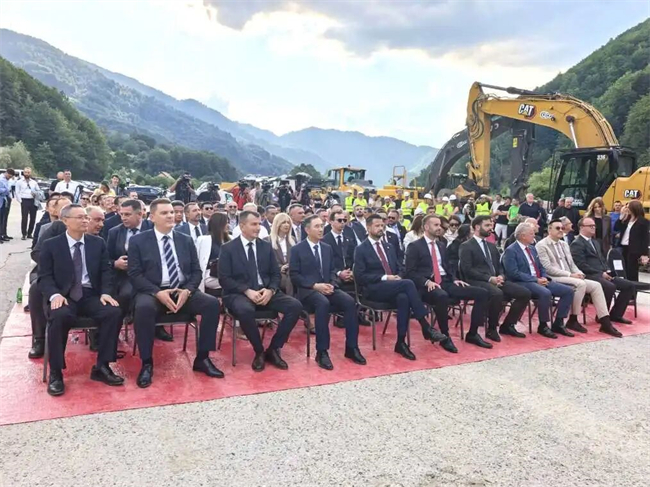 1.jpg 1.jpg